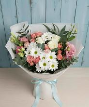 Букет цветов из:  Розы, Лизиантусы и Хризантемы в Азове