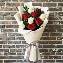 Букет цветов из:  Розы в Азове