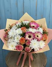 Букет цветов из:  Розы, Герберы и Хризантемы в Азове