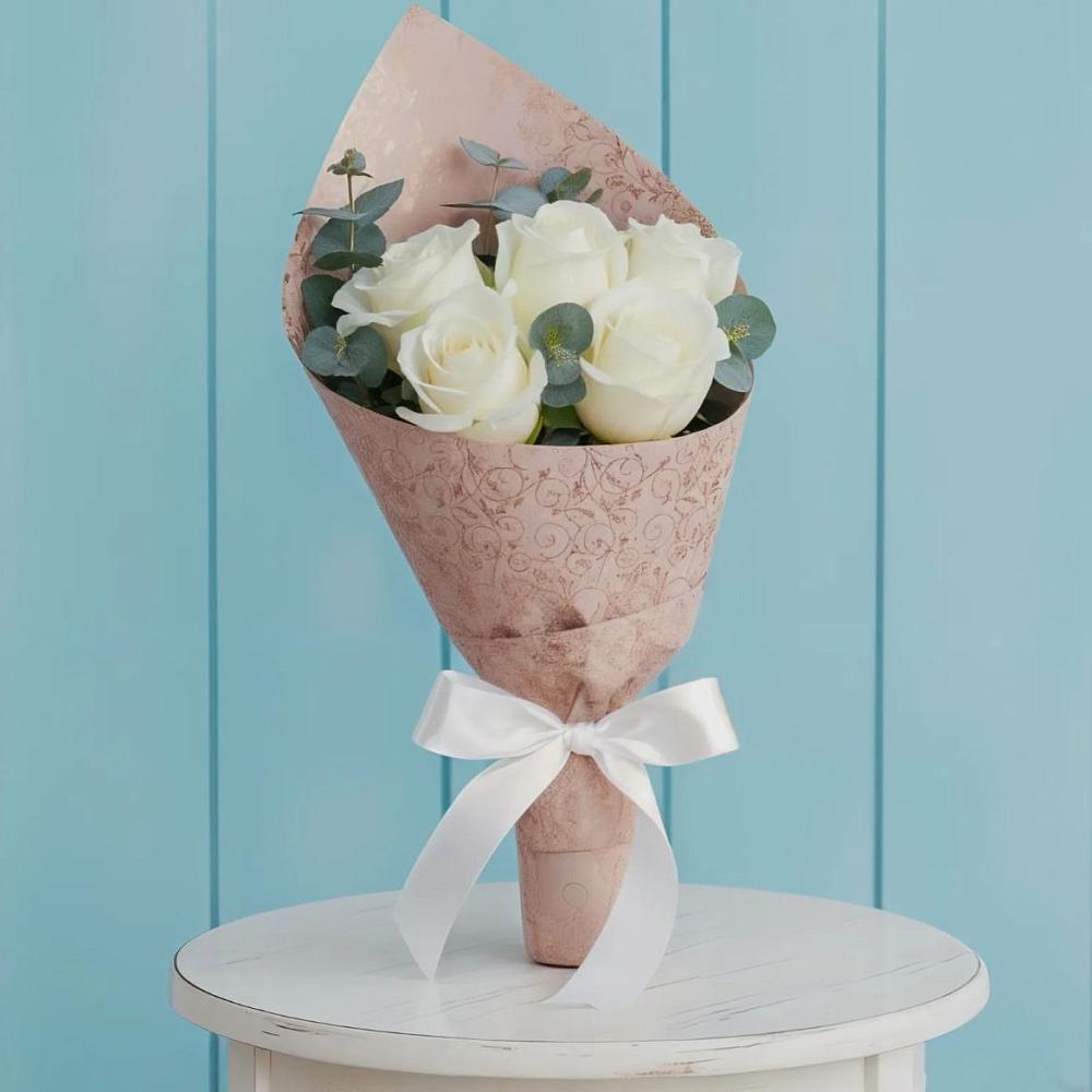 Букет цветов из: Розы в Азове