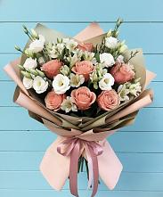 Букет цветов из:  Розы, Альстромерии и Лизиантусы в Азове