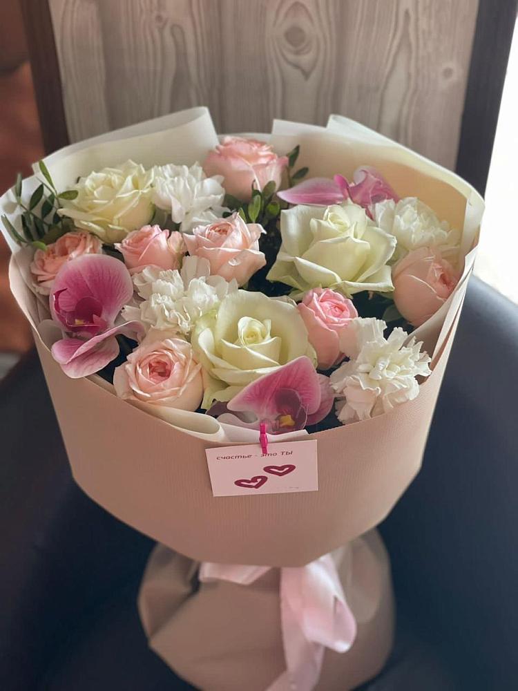 Букет цветов из: Орхидеи, Розы и Гвоздики в Азове