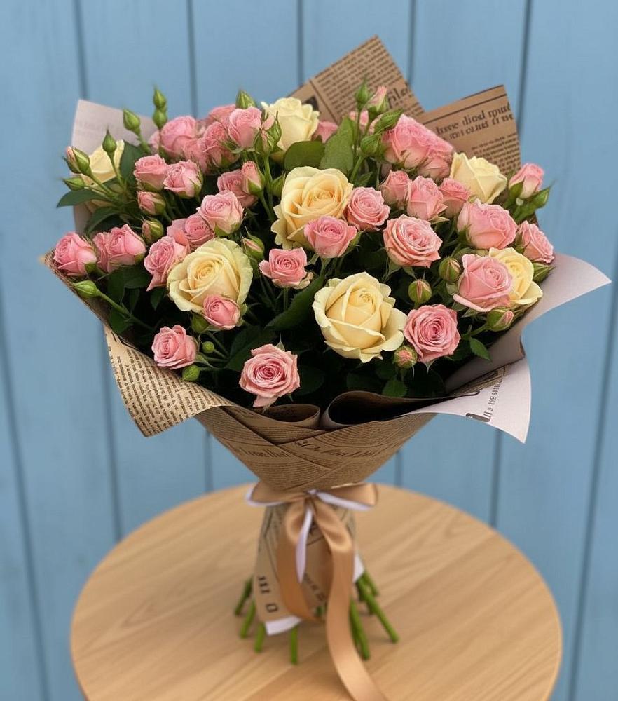 Букет цветов из: Розы в Азове