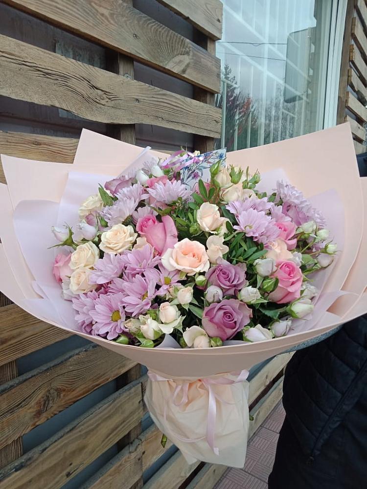 Букет цветов из: Розы и Хризантемы в Азове