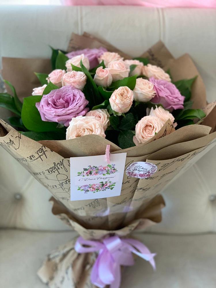 Букет цветов из: Розы в Азове