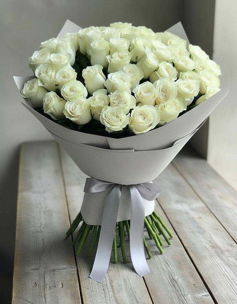 Букет 35 Белых роз в Азове