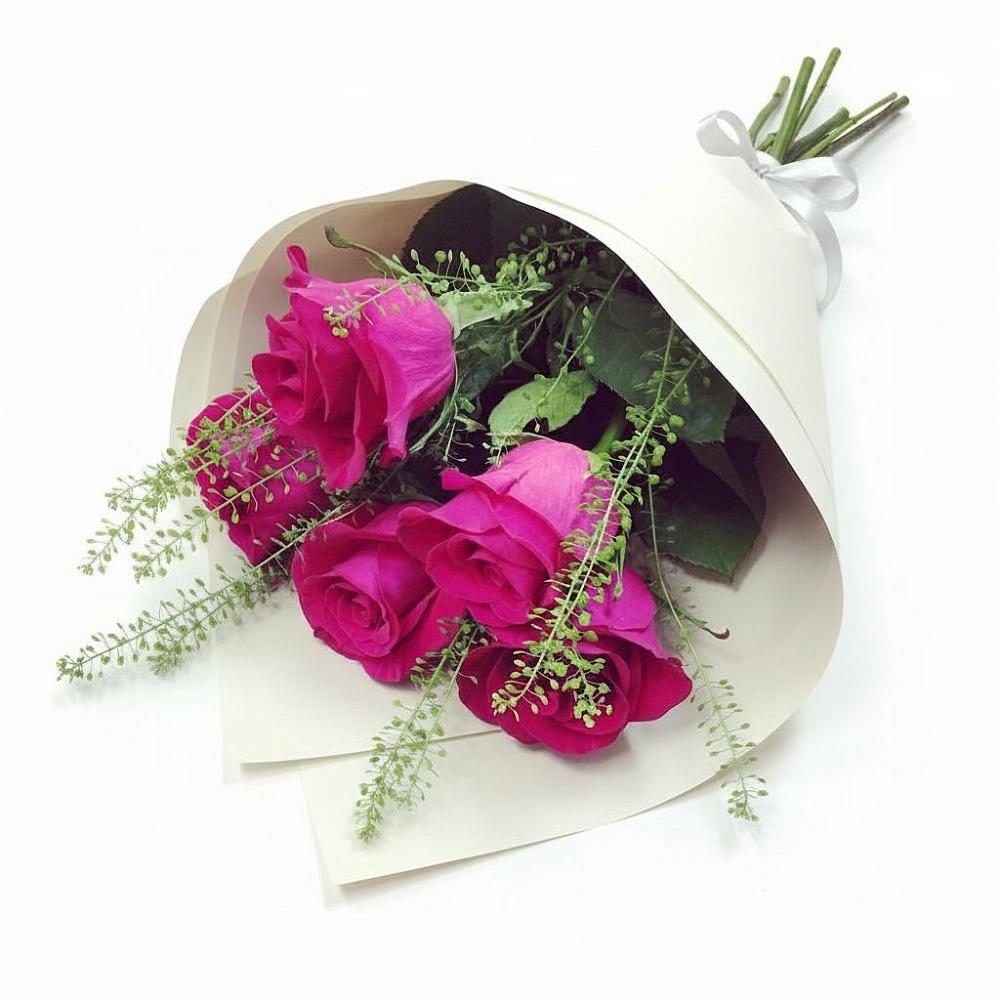 Букет цветов из: Розы в Азове