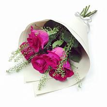 Букет цветов из:  Розы в Азове