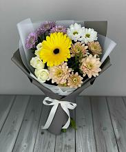 Букет цветов из:  Розы, Герберы и Хризантемы в Азове