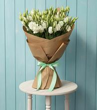 Букет цветов из:  Лизиантусы в Азове