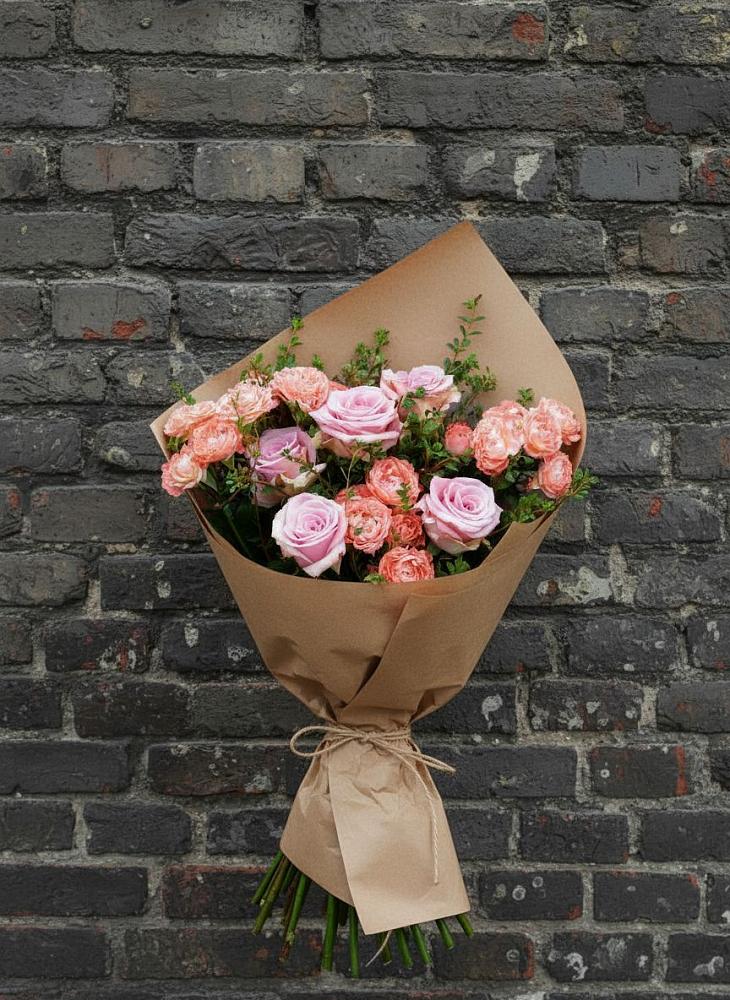 Букет цветов из: Розы в Азове