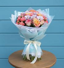 Букет цветов из:  Хризантемы и Розы в Азове