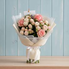 Букет цветов из:  Розы в Азове