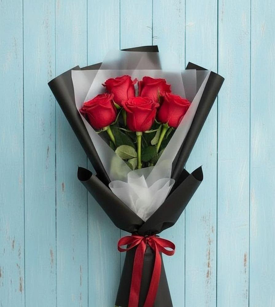 Букет цветов из: Розы в Азове